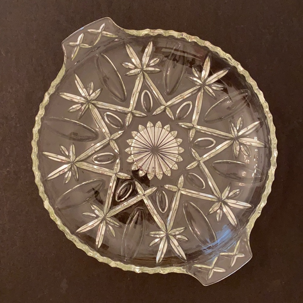 ❤️ Cross & Olive Anchor Hocking 9" Relish Serving Dish - Picture 2 of 13